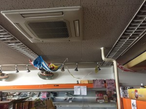 業務用エアコン　取替え修理　名古屋